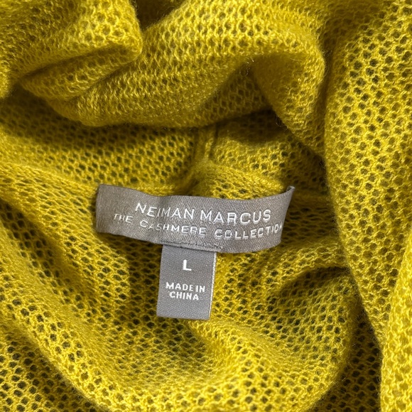 100% cashmere Yellow Sleeveless Women's Sweater-worn once - Picture 2 of 4